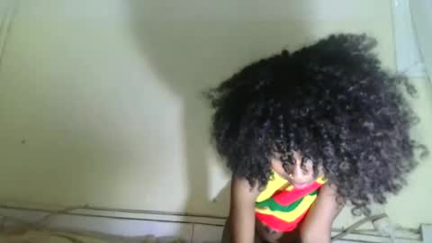 Snapshot of sexylittlebitch261 chatting on 02-27-26, 04:18 Elania online show from 02-27-26, 04:18