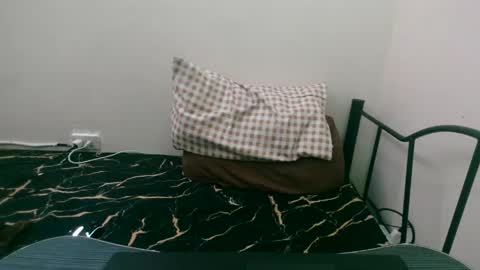 Lily online show from 01-02-25, 04:41