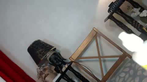 Queen Sofia online show from 12-25-24, 01:19