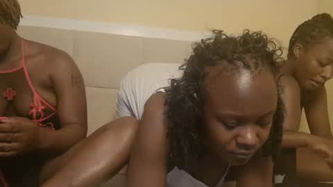 Miss mia online show from 09-18-25, 07:05