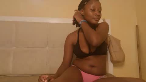 Miss mia online show from 09-21-25, 07:15