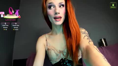 Sexy online show from 10-31-25, 01:01