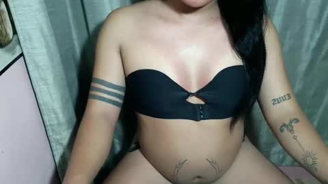 Mika online show from 03-12-26, 06:19