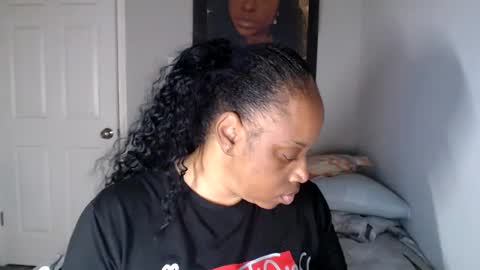 SexyMona online show from 09-17-25, 02:02