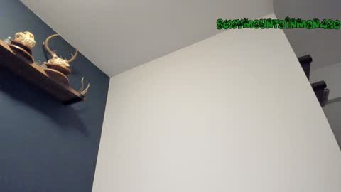 Snapshot of sexymountainman420 chatting on 12-08-24, 08:04 Sexymountainman420 online show from 12-08-24, 08:04