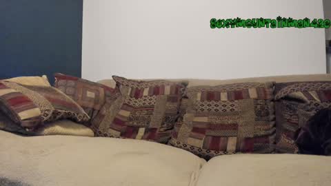 Snapshot of sexymountainman420 chatting on 12-16-24, 04:45 Sexymountainman420 online show from 12-16-24, 04:45