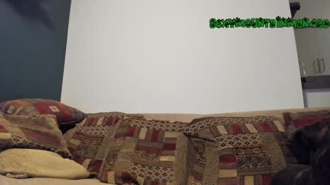 Snapshot of sexymountainman420 chatting on 12-25-24, 12:37 Sexymountainman420 online show from 12-25-24, 12:37