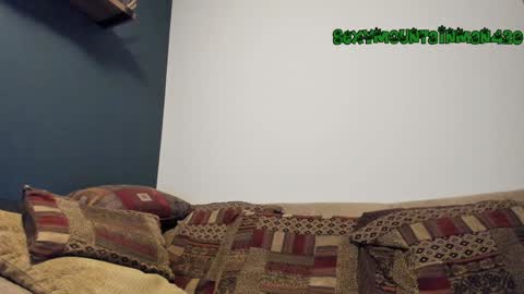 Snapshot of sexymountainman420 chatting on 12-25-24, 03:40 Sexymountainman420 online show from 12-25-24, 03:40