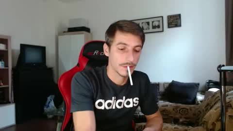 Snapshot of sexymuscle26 chatting on 10-27-25, 08:40 Adrian online show from 10-27-25, 08:40