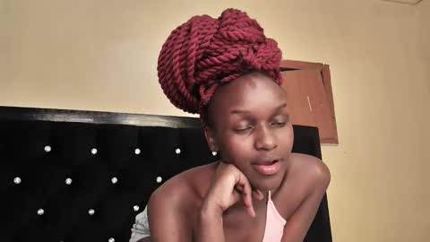 nina online show from 09-28-25, 06:24