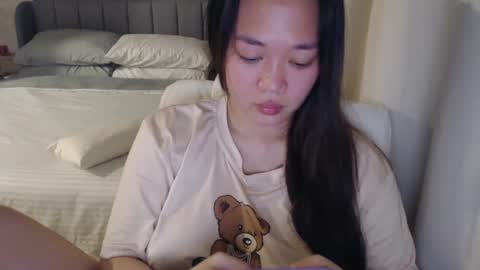 Snapshot of sexypenguin13 chatting on 12-10-24, 12:38 sexypenguin13 online show from 12-10-24, 12:38