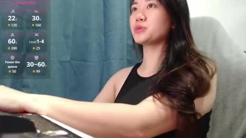 Snapshot of sexypenguin13 chatting on 09-24-25, 05:11 sexypenguin13 online show from 09-24-25, 05:11