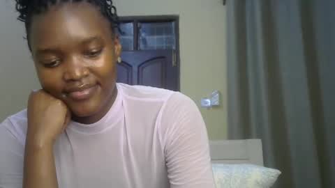 Snapshot of sexypetite_lee chatting on 01-05-25, 04:58 Lee online show from 01-05-25, 04:58