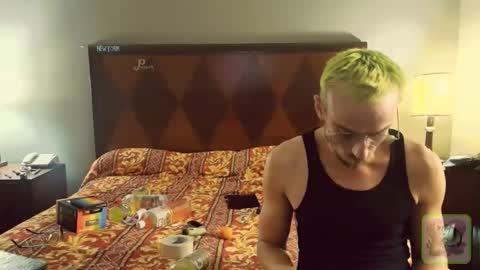 Possum online show from 04-18-26, 04:05