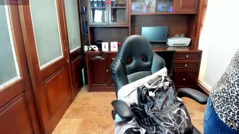 R A C H E L online show from 11-18-25, 12:20