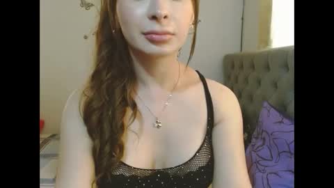 Venus Independent Model online show from 12-15-25, 05:06