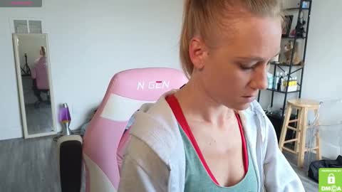 Snapshot of sexyscienceteacher90 chatting on 01-06-26, 06:44 Miss Jasmine Baker - eXXXotica DC December 6th - 8th online show from 01-06-26, 06:44