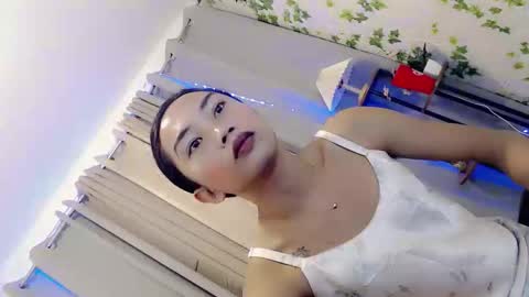 Snapshot of sexyshinixx chatting on 11-26-25, 03:02 sexyshinixx online show from 11-26-25, 03:02