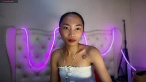 Snapshot of sexyshinixx chatting on 08-04-26, 03:36 sexyshinixx online show from 08-04-26, 03:36