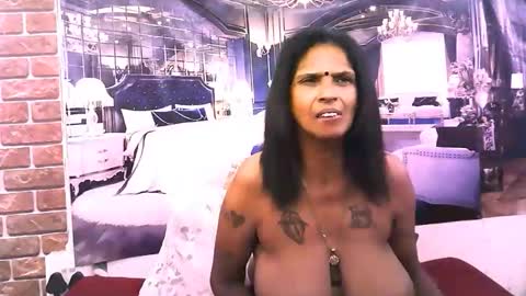 sexyva4u2luv online show from 11-13-25, 11:58