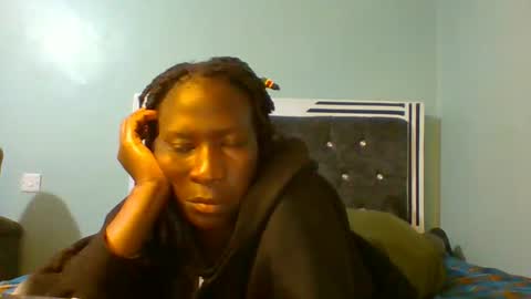 Snapshot of sexyvivy chatting on 01-16-25, 04:18 VIVIAN online show from 01-16-25, 04:18