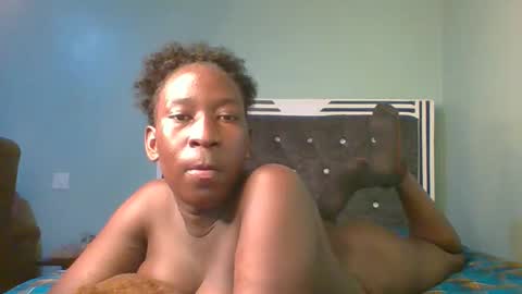 VIVIAN online show from 11-06-25, 07:09