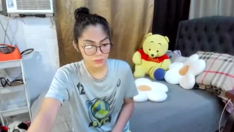 Xenaaa online show from 10-30-25, 02:29