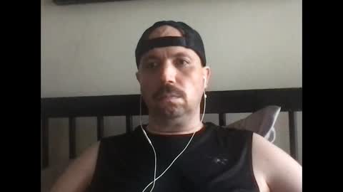 Snapshot of sfgiants1982 chatting on 09-18-25, 11:07 sfgiants1982 online show from 09-18-25, 11:07