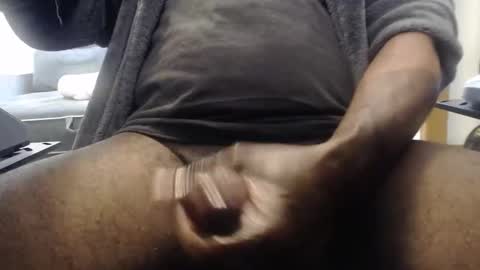 Snapshot of sh3lz chatting on 12-10-24, 02:05 sh3lz online show from 12-10-24, 02:05