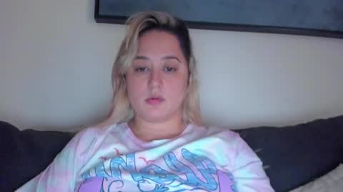 Snapshot of shaddaysmith chatting on 02-10-25, 10:51 Shaday online show from 02-10-25, 10:51