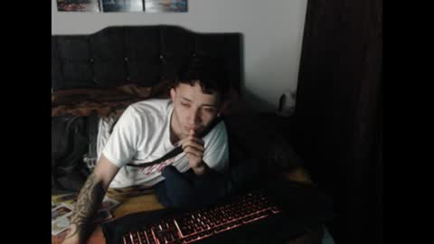 Snapshot of shadow_men_ chatting on 07-29-26, 06:44 james online show from 07-29-26, 06:44