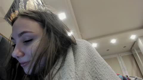 Snapshot of shadow_raffi chatting on 12-18-24, 02:49 shadow_raffi online show from 12-18-24, 02:49