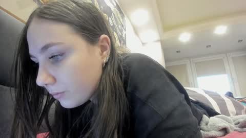 Snapshot of shadow_raffi chatting on 01-19-25, 01:33 shadow_raffi online show from 01-19-25, 01:33