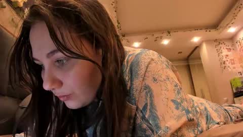 Snapshot of shadow_raffi chatting on 11-30-25, 07:18 shadow_raffi online show from 11-30-25, 07:18