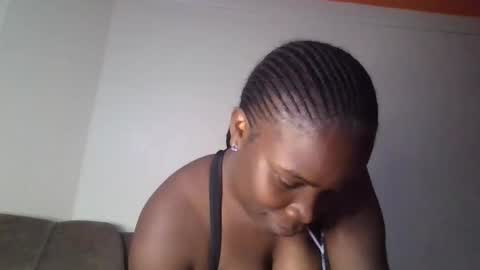 Snapshot of shadowsweet34 chatting on 09-08-25, 04:17 val online show from 09-08-25, 04:17