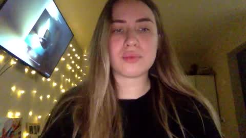 Snapshot of shadowx_dahlia chatting on 10-29-25, 04:20 shadowx_dahlia online show from 10-29-25, 04:20