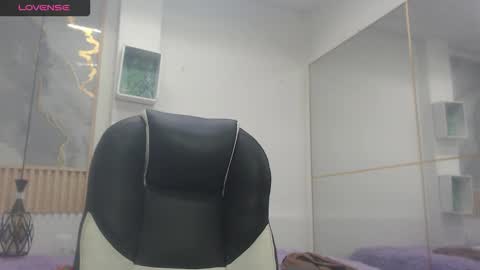shaira online show from 10-10-25, 01:43