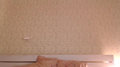 Mila online show from 01-22-25, 08:07