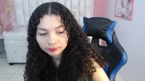 Shalon  online show from 10-27-25, 01:15