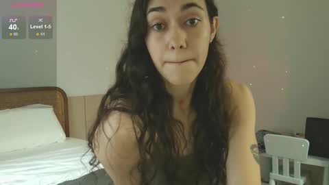 Sade online show from 11-25-25, 02:44