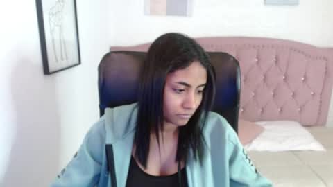 shanelle online show from 10-29-25, 03:09