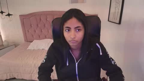 shanelle online show from 11-15-25, 03:19