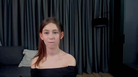 Snapshot of shanellwreath chatting on 12-16-25, 05:29 me name is Mia online show from 12-16-25, 05:29