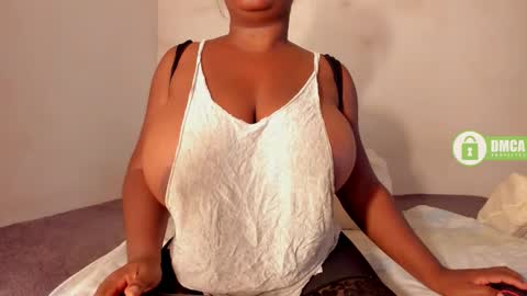 Danna online show from 11-13-25, 03:33