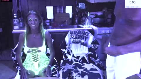 Snapshot of shannahand420 chatting on 01-26-25, 02:35 ShanNikki420 online show from 01-26-25, 02:35