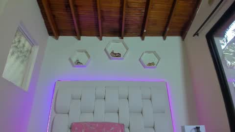 Shana online show from 11-22-25, 02:16