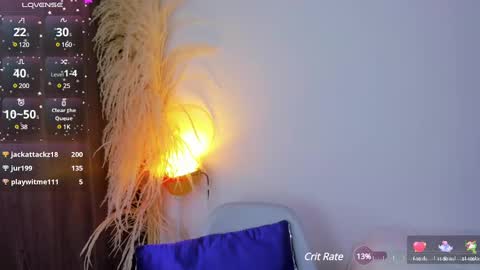 Snapshot of shannel_moss__ chatting on 03-06-25, 12:00   online show from 03-06-25, 12:00