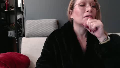 Shannon07 online show from 01-26-25, 03:48