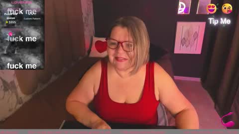 Snapshot of shannonshine chatting on 10-10-25, 06:23 Shannon online show from 10-10-25, 06:23