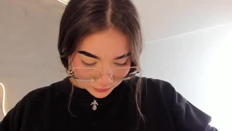 Shanntal  online show from 02-25-26, 07:23